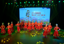 砖角楼社区明靓舞蹈队《站在草原望北京》