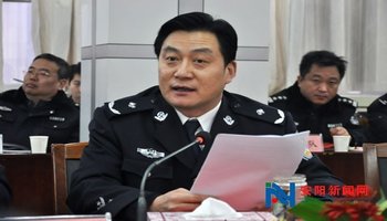 2009月4月任安阳市人民政府副市长,党组成员,市公安局局长,党委书记.