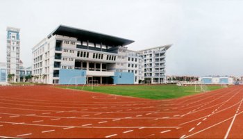 学校制定并实施了《一中附小教育管理服务目标体系》,通过构建特色