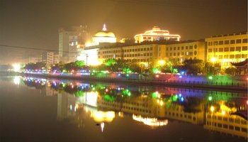 乡镇介绍 大峃镇是文成县政治,文化,经济中心,著名侨乡,文成县旅游
