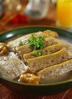 【美食简介】   粑粑肉,也叫杂烩,是四川自贡市富顺县特有的一种