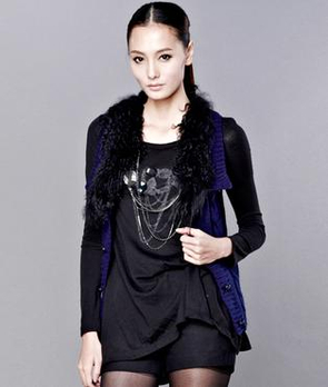 MO & Co.<em>摩安珂</em>英伦风毛领休闲<em>马甲</em> - <em>马夹</em>/女