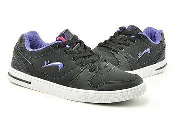 <em>贵人鸟 女式</em> 简洁利落鞋款舒适网布内里防滑低