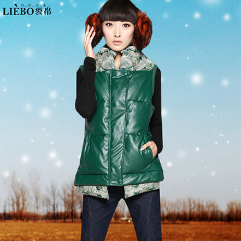 裂帛 <em>秋冬</em>新款 90%白鸭绒 羽绒<em>马甲</em> <em>女款</em>2411