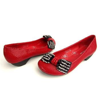 意尔康+春秋款时尚<em>淑女女鞋</em>