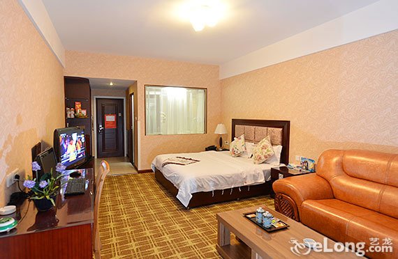 【科华北路 成都百年商务酒店】行政单间住宿