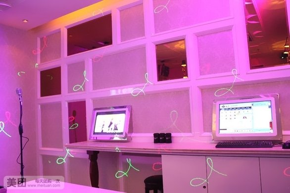 欢唱时段2选1,商家提供收费停车位及免费Wi