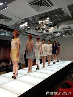 烫发/<em>染色</em>/<em>拉直</em>3选1!专业设计师团队为你打造完