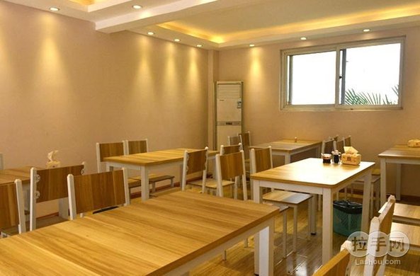 仅售68元,市场价122元的随食随递驴肉锅4-6人