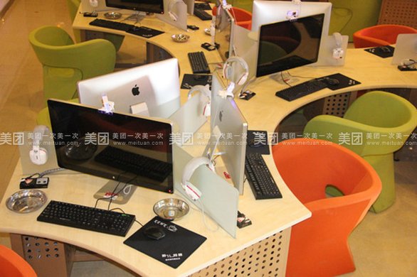 新会员冲卡活动1个,提供免费WiFi