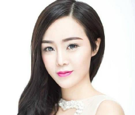 快手上最没排面的3大土豪: 2个认网红当老大, 