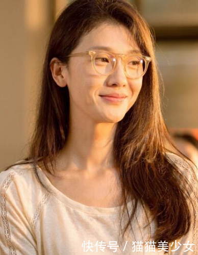 还记得《十八岁的天空》中的裴佩老师吗?如今