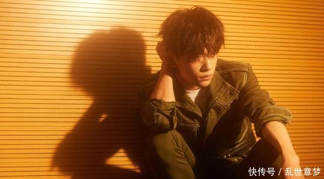 军嫂重生甜文带空间穿到饥荒年代,和妻控兵哥