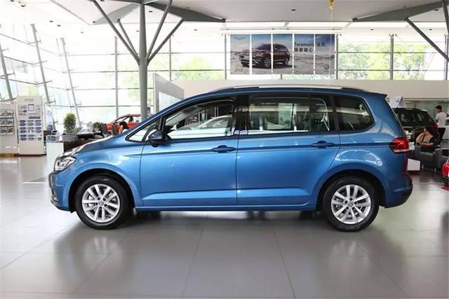 ���϶���7��SUV�ˣ���̥����ʵ������ôѡ