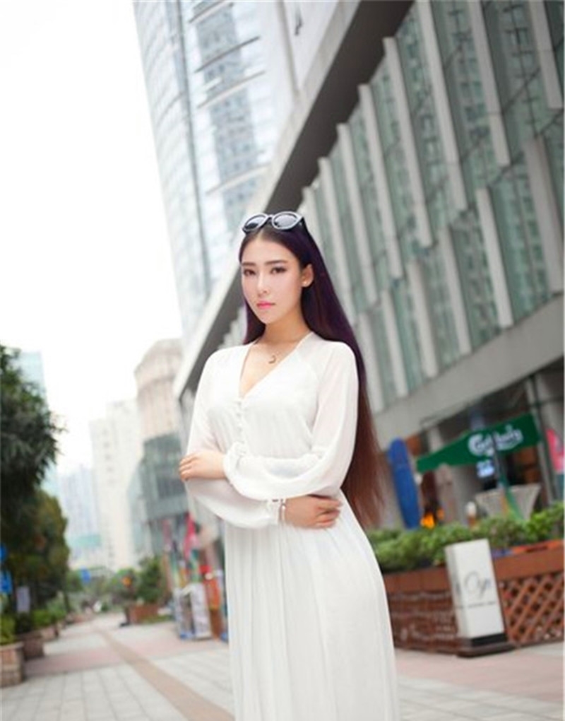 美女街拍,大龄路人上衣紧身朴素穿搭,但任然韵张开日本美女图片