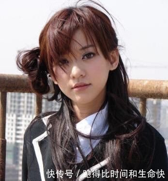 昨天还说要让前男友凑够一个足球队 今天就未