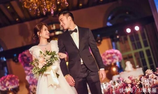 钟欣潼结婚照流出,满脸幸福与男友亲密相依,亲