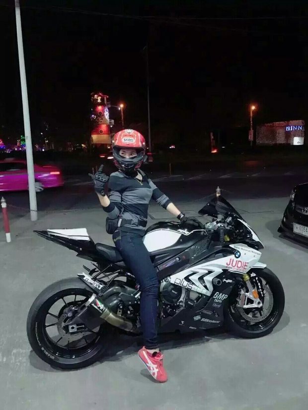 川崎h2r车有多重图片