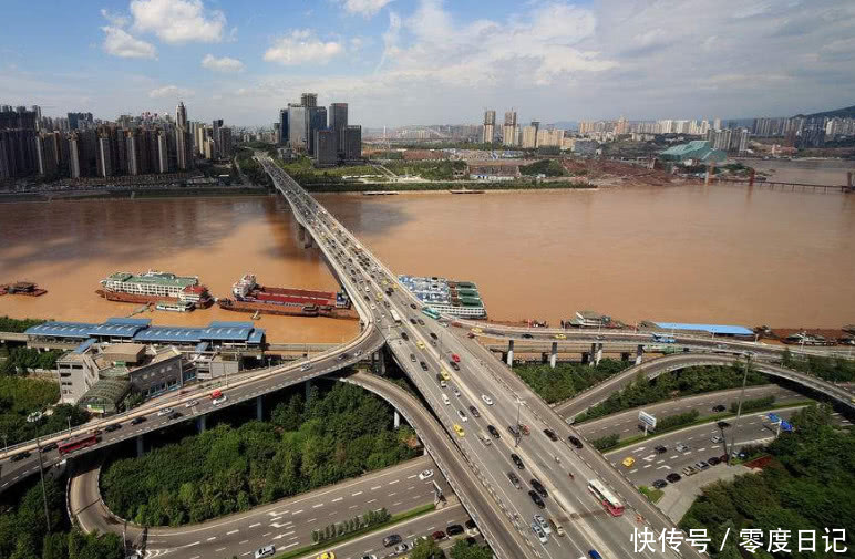 中国桥梁最多的城市,数量多到吓人,把高德地图都逼疯了