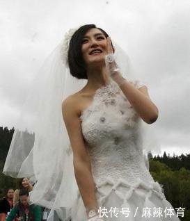 董璇的婚纱_佟丽娅董璇婚纱(3)