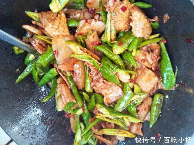 美食菜谱，青辣椒炒回锅肉，好吃又下饭