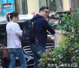 庾澄庆女儿首曝光,一家三口画面温馨特幸福,真