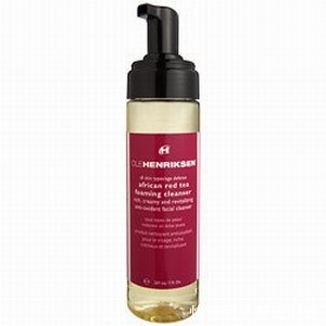 闭口粉刺用什么护肤品 去粉刺洗面奶排行榜