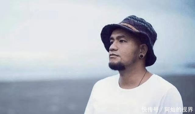 张震岳晒儿子侧脸照, 大眼睛双眼皮萌翻众人