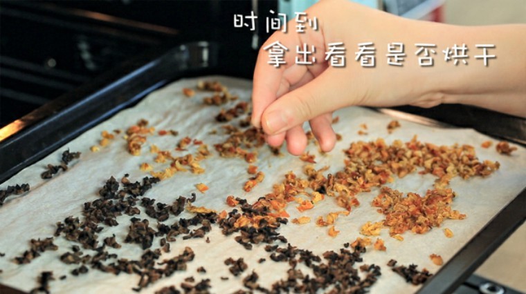清淡无味的辅食不爱吃?小小一勺,补锌又补钙,