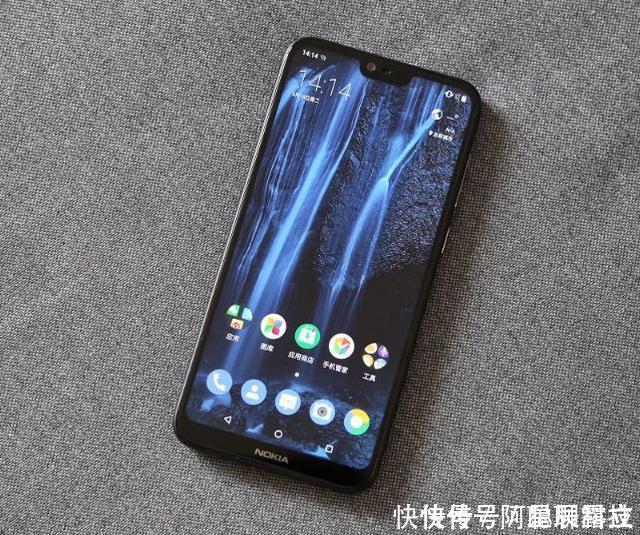 诺基亚称王:1亿3770万像素+512G+七摄,网友: