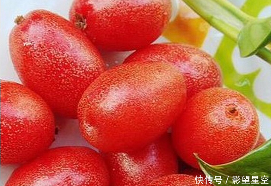 农村野生羊奶果太诱人了,酸酸甜甜童年时的味