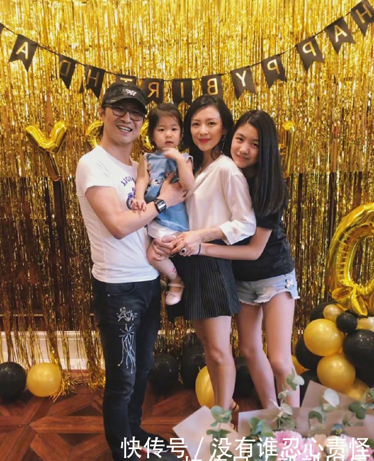 汪峰前妻深夜向汪峰发文,章子怡微博晒出的一