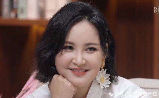 张歆艺产后脸肿成150斤,张馨予腿瘦成竹竿,差距真大! 澳门mg电子游戏