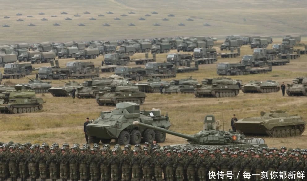 乌克兰新总统刚上任就遇危机,俄十万大军压境