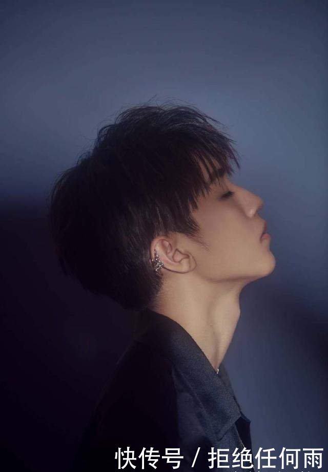 朱一龙唱歌饭拍 t0110413abe6d9c4dee.jpg