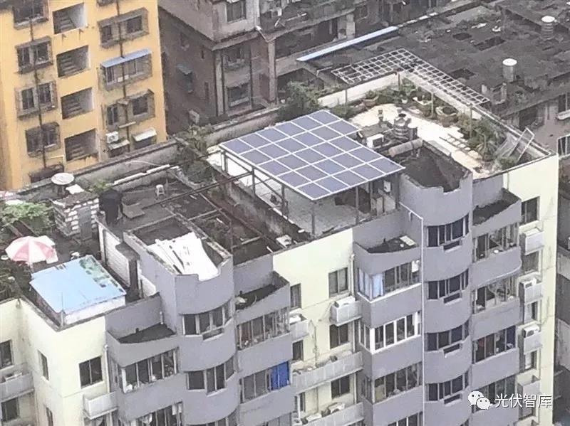 屋顶光伏安装高度需要超过女儿墙吗(屋顶光伏安装高度是否需要超过女儿墙) 钢结构玻璃栈道施工 第1张 屋顶光伏安装高度需要超过女儿墙吗(屋顶光伏安装高度是否需要超过女儿墙) 钢结构玻璃栈道施工 第1张