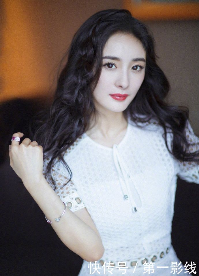 杨幂旗下95后新艺人,新面孔惊艳亮相圈粉无数