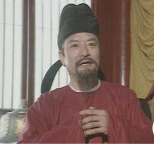 贬官宰相拉着烂木箱上路,皇帝亲自查封,打开一看潸然泪下:重赏