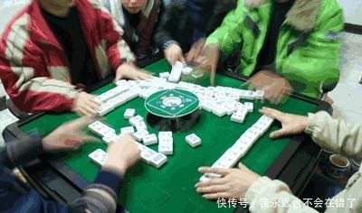 女子打麻将10局9赢,堪称赌神!民警调查后发现