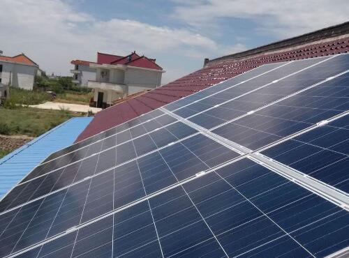 为何不建议房顶安装光伏(光伏安装对屋顶结构有何要求,光伏安装对屋顶结构有何影响) 建筑消防设计 第4张 为何不建议房顶安装光伏(光伏安装对屋顶结构有何要求,光伏安装对屋顶结构有何影响) 建筑消防设计 第4张