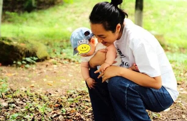 爸爸姓浮,女儿取了个名字,妈妈在公园叫了几