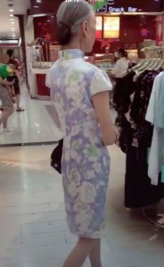 抖音最高贵女人,80岁穿旗袍逛商场,网友:穿高跟