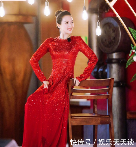 章子怡与汪峰翩翩起舞引围观,看了她的相片后