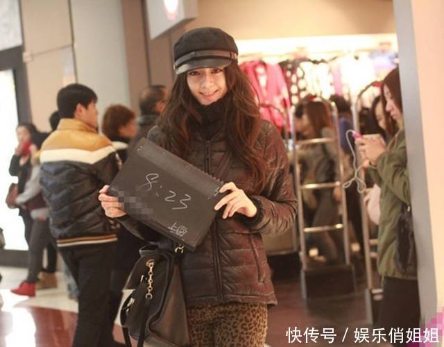 迪丽热巴大学时代街拍写真曝光 网友评论真~纯