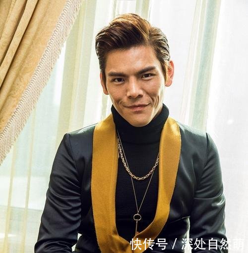 向华强夫妇在台湾设席,向佐携女友郭碧婷参加