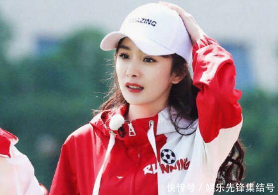 杨幂第二次参加跑男,踢足球大秀美腿,世界杯提