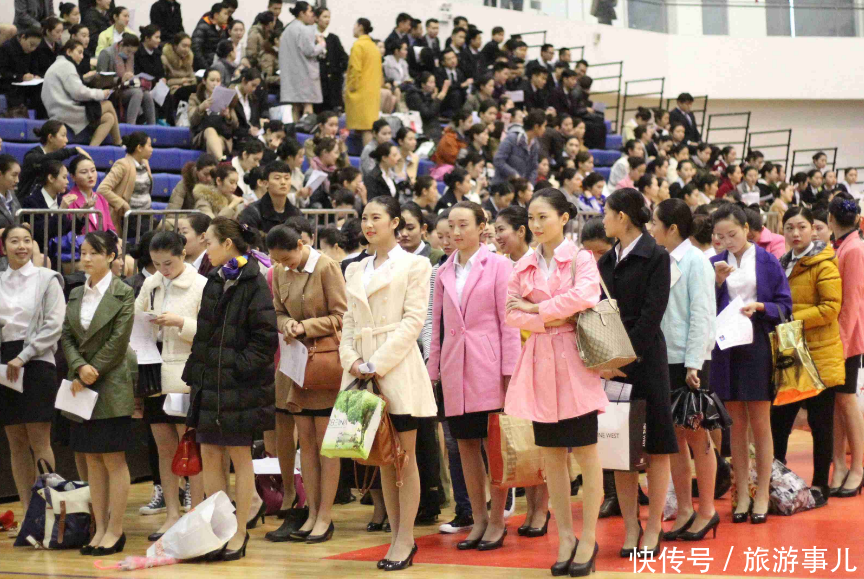 我国人数最多的大学,单单学生就高达7万人,排