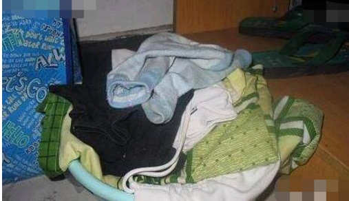 你见过最脏的黑色有多脏?女生:换下的内裤不洗图片袜网友女人船图片