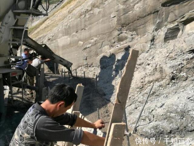 农村小伙子,在工地干苦力1个月,工头发钱却不