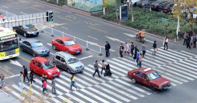 红灯可以左转吗